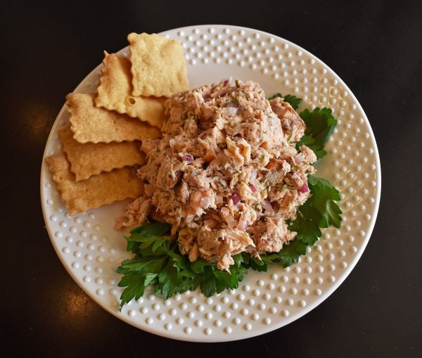 Seared Salmon Salad with Red Onions and Dill Discount